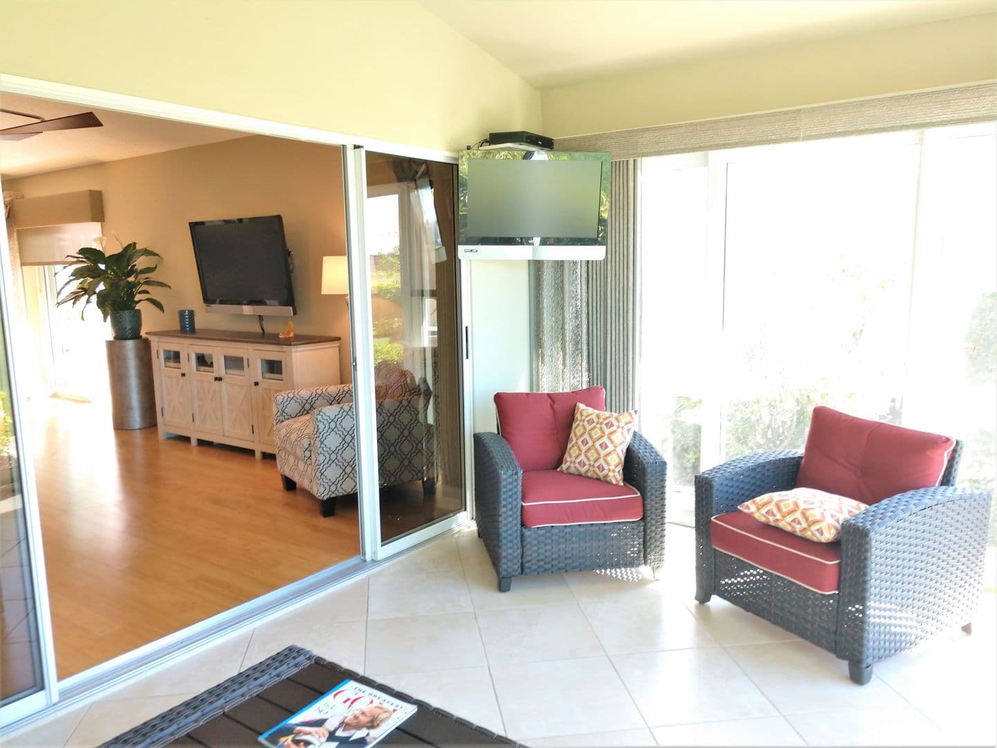 Venice House: 540 Clubside Circle