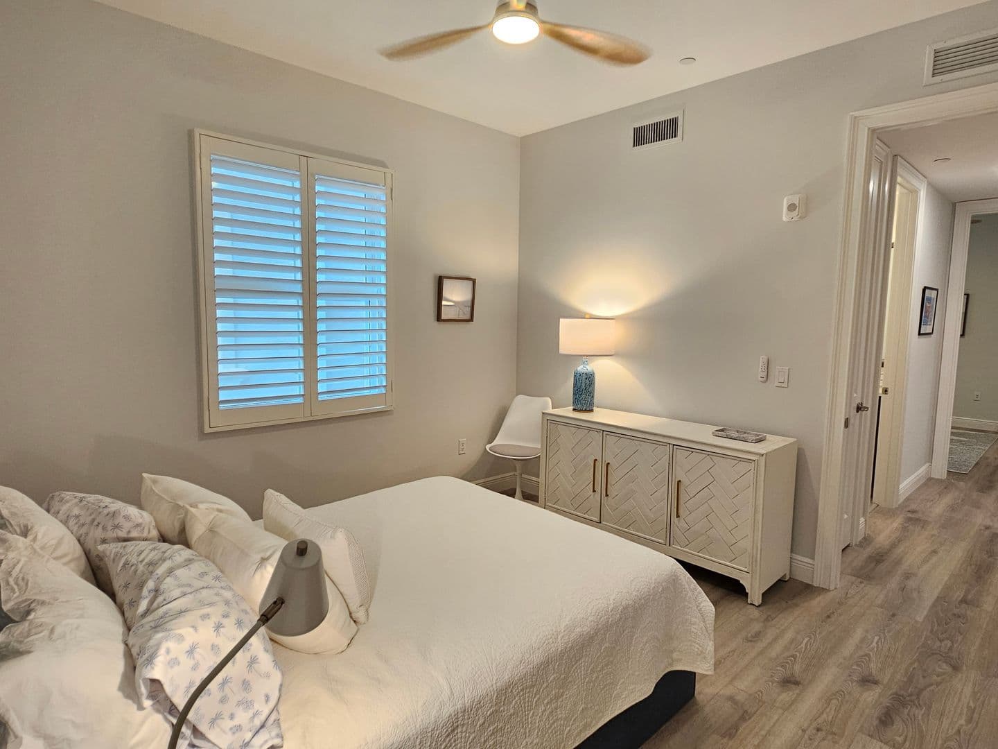 Venice Condo: 503 N Tamiami Trail #301