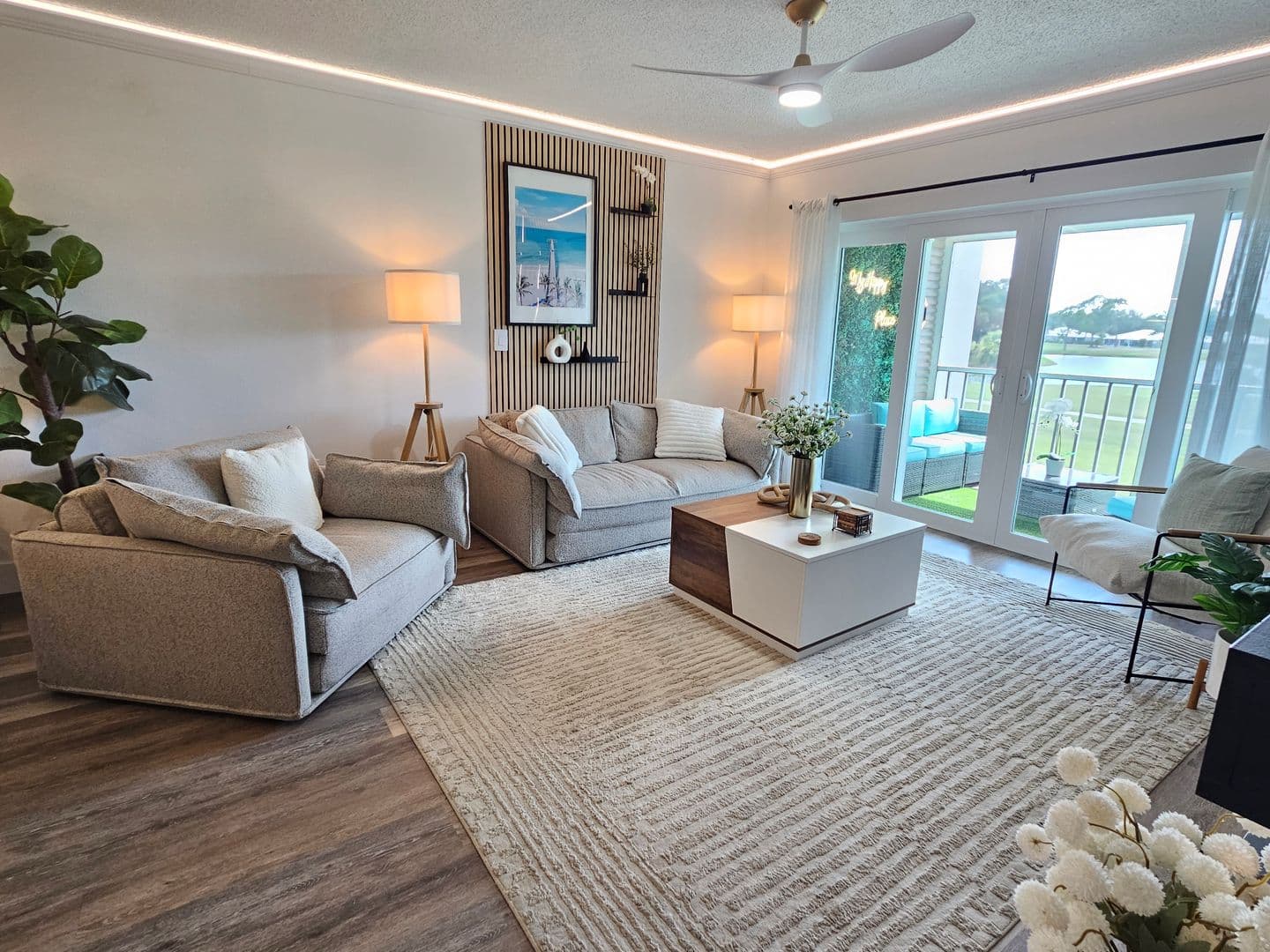 Venice Condo: 437 Cerromar Lane #424