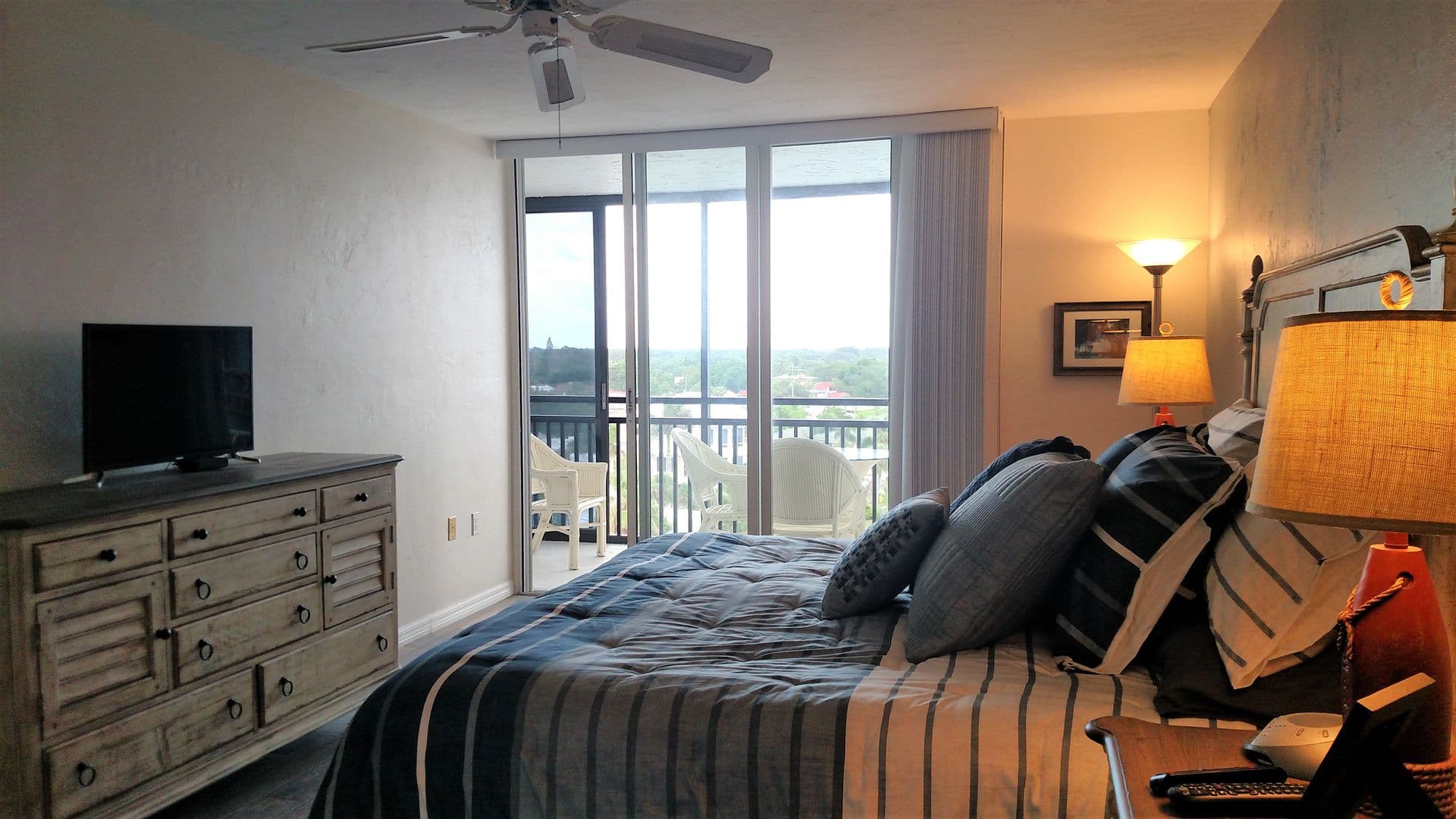 Venice House: 627 Alhambra Road #702