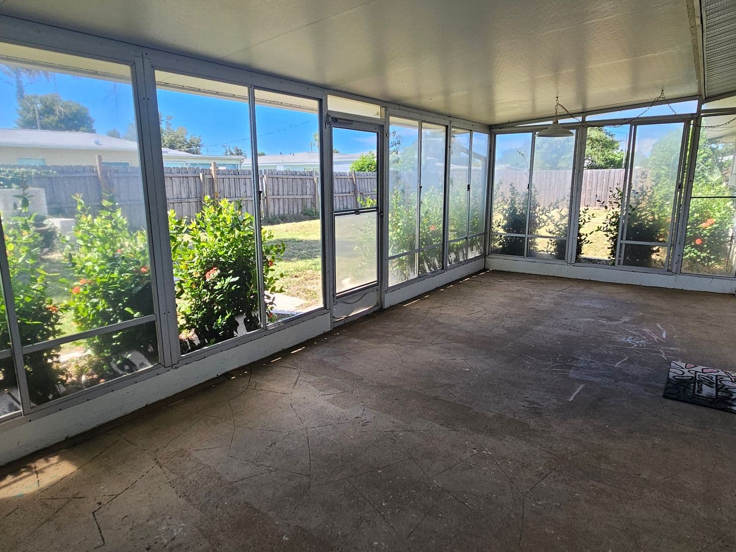 Venice House: 264 Glen Oak Road