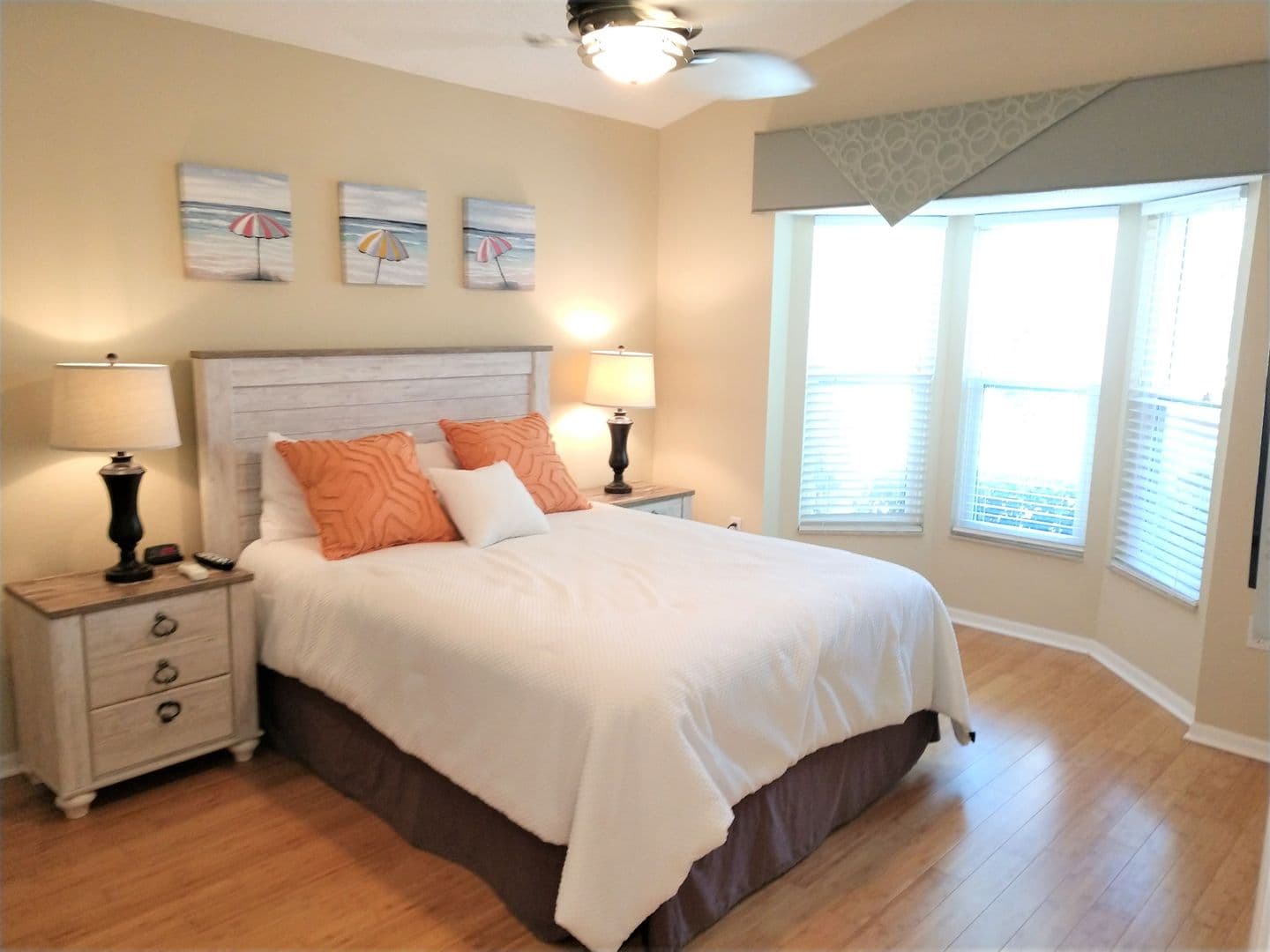 Venice Apartment: 540 Clubside Circle