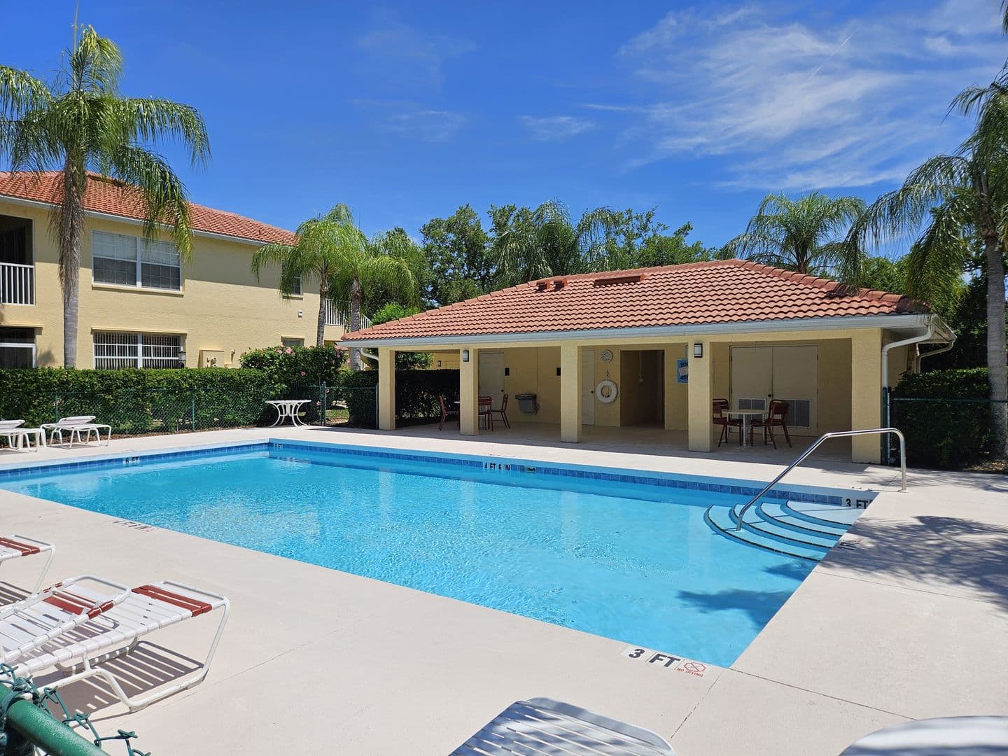 Venice Condo: 904 Casa Del Lago Way #904