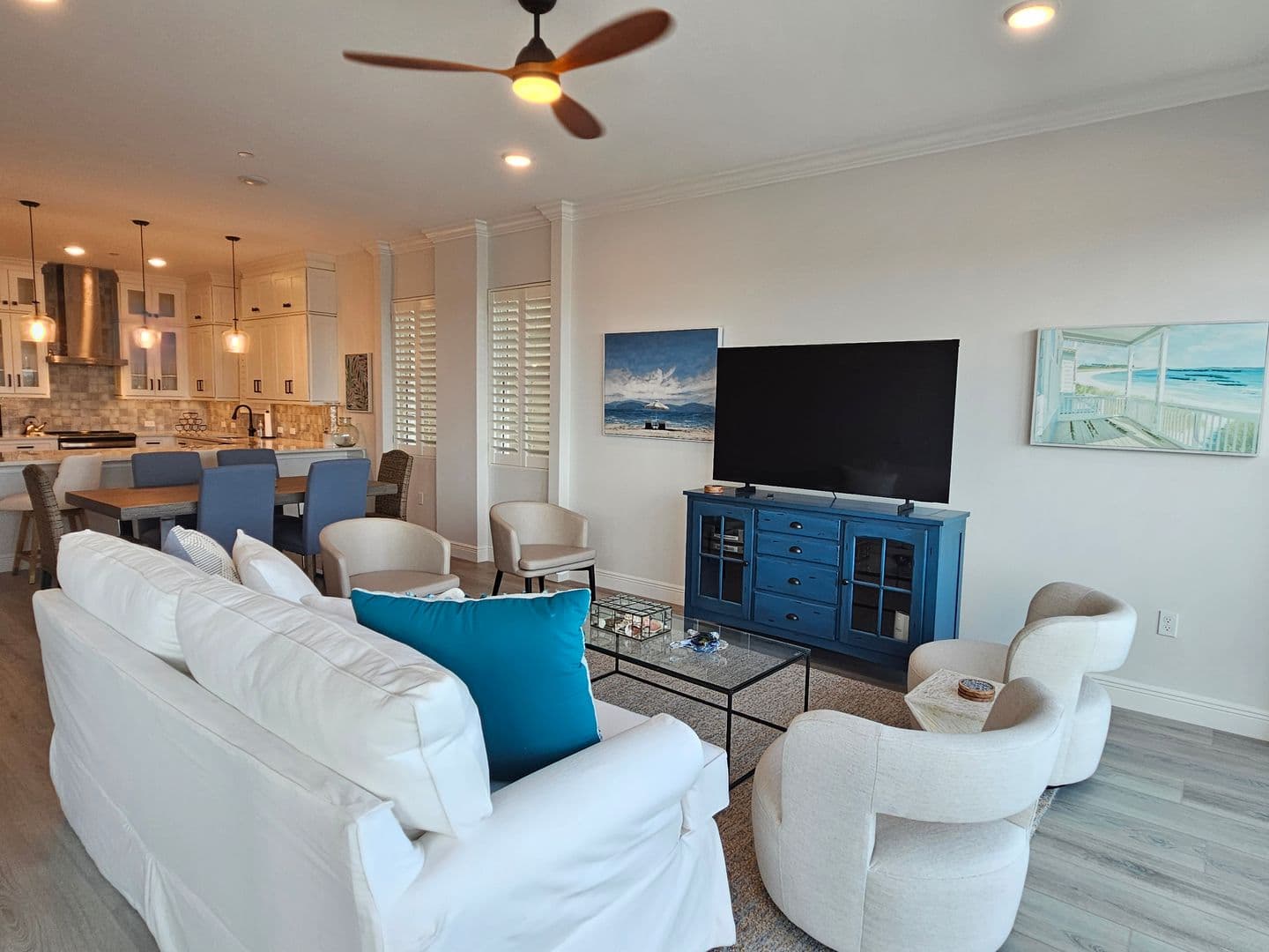 Venice Condo: 503 N Tamiami Trail #301