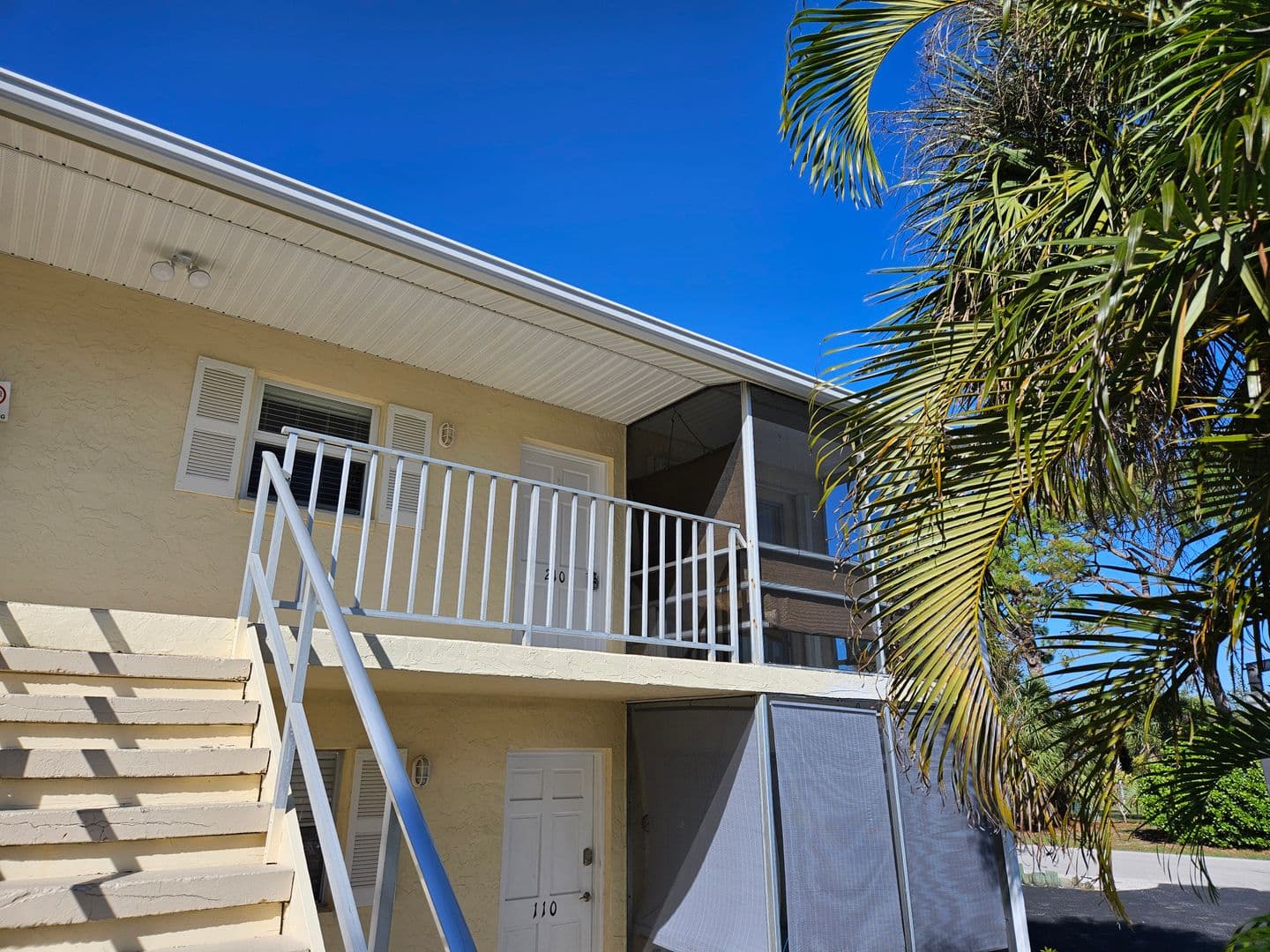 Venice Condo: 370 Base Avenue E #210