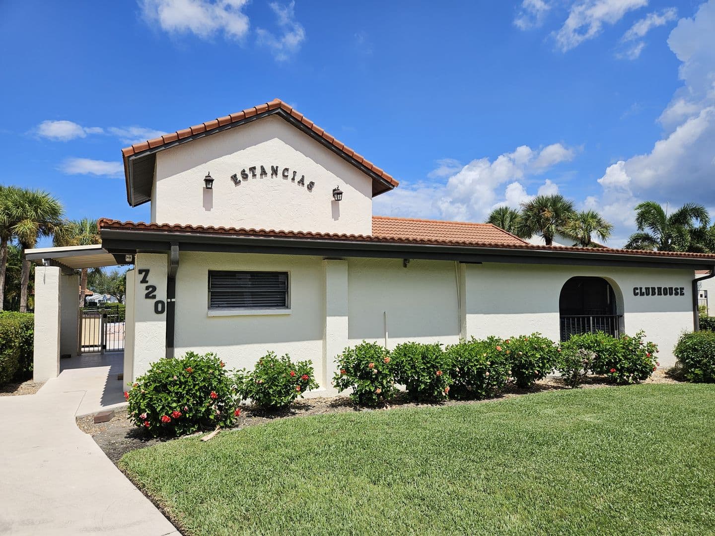 Venice Condo: 756 Avenida Estancia #B