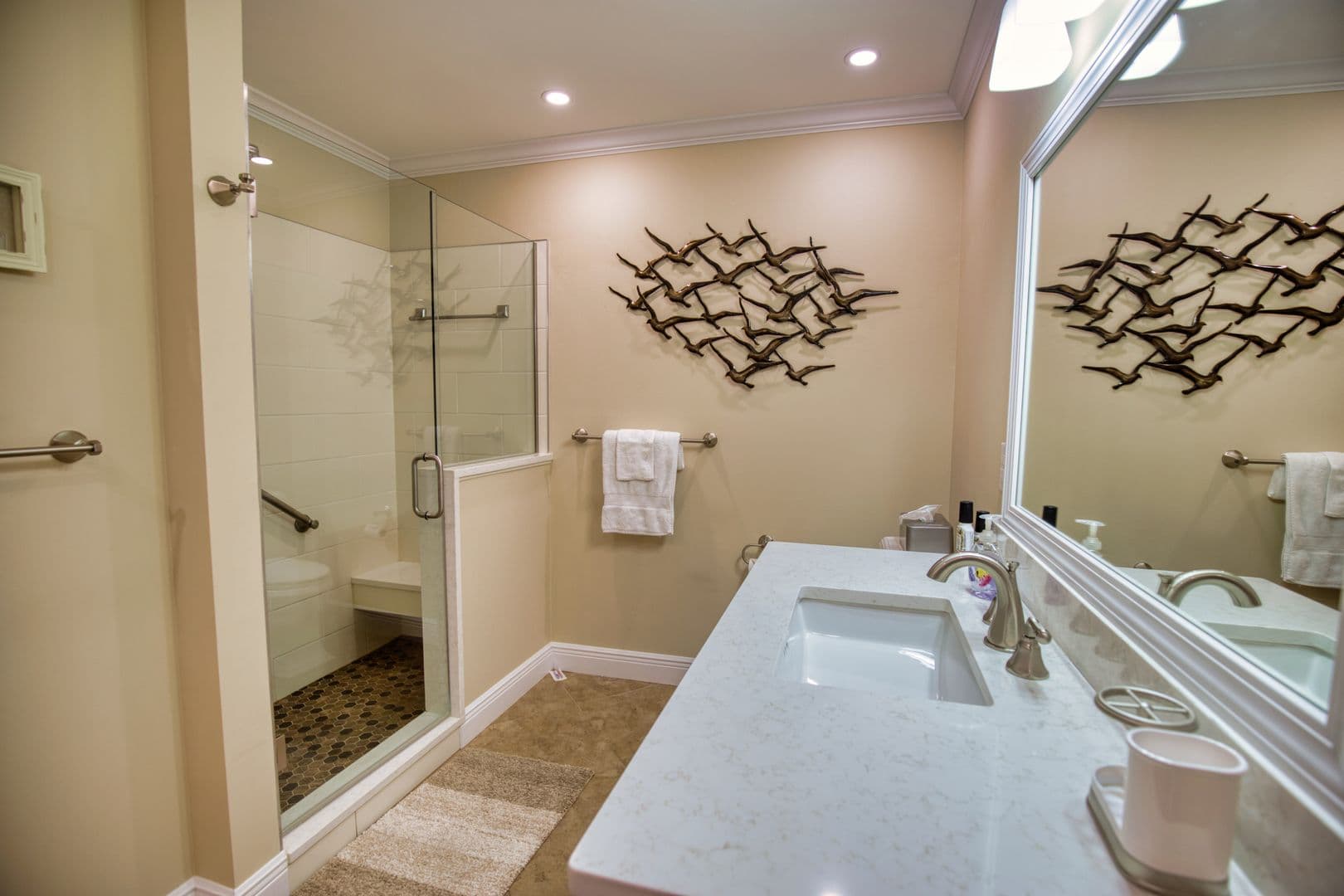 Venice Condo: 100 Avenue Des Pasque #9