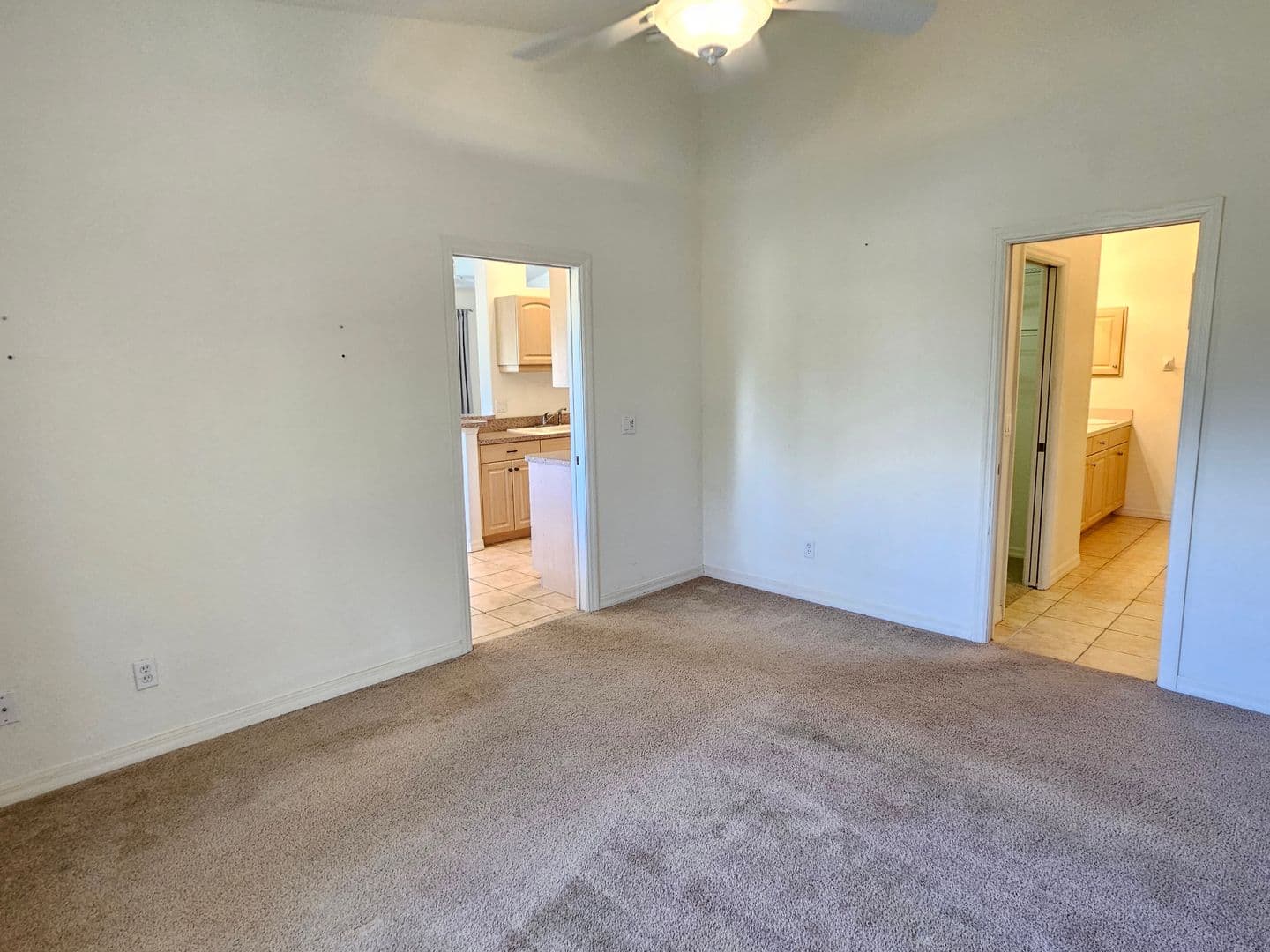 Venice Condo: 904 Casa Del Lago Way #904