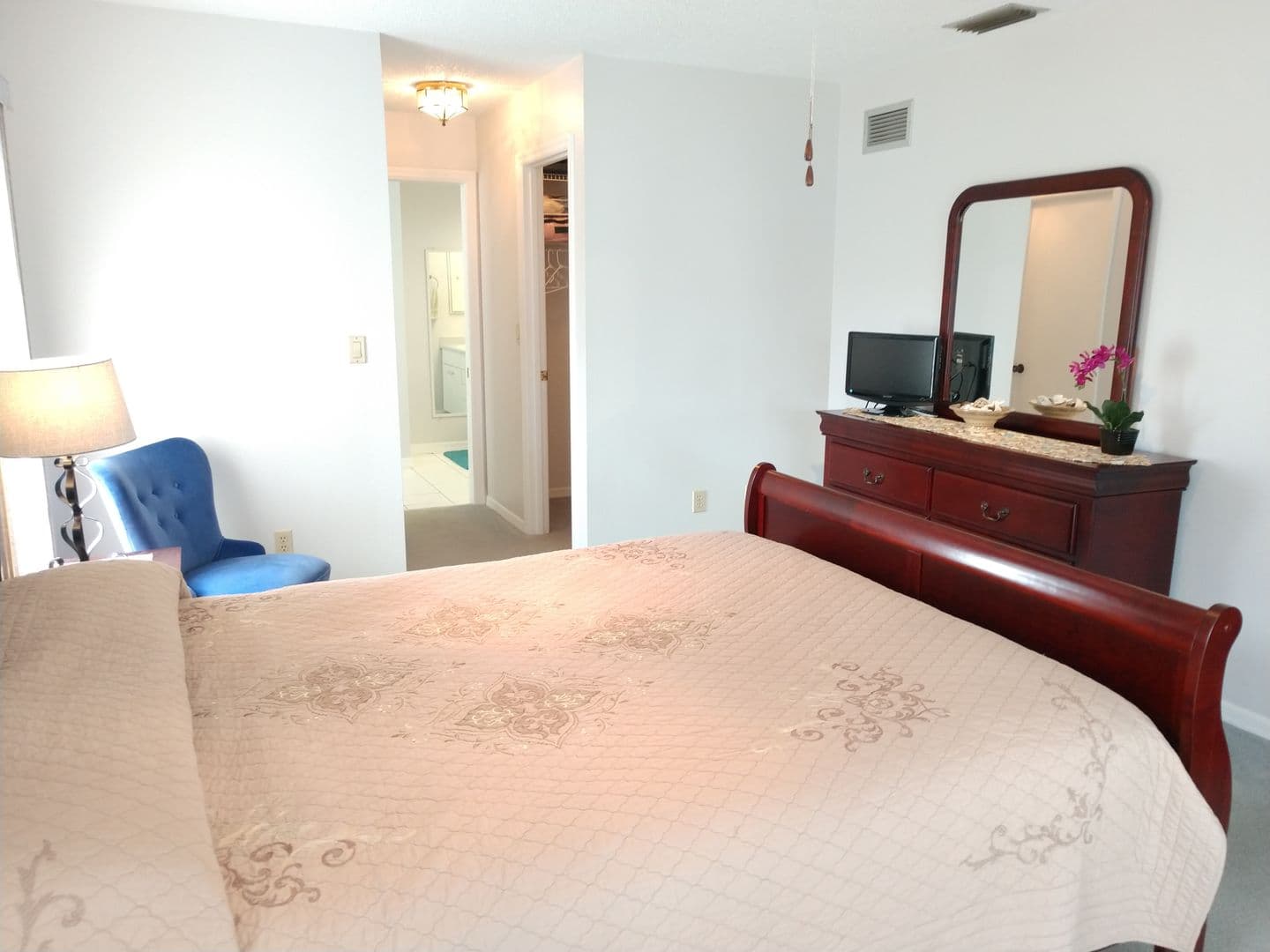 Venice House: 3177 E Village Drive