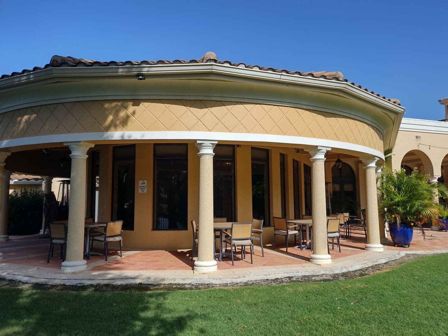 Nokomis House: 209 Mestre Place