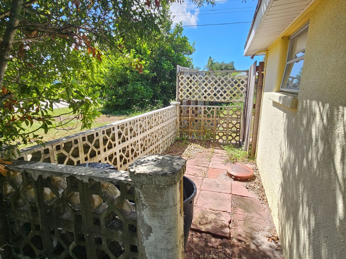Venice House: 264 Glen Oak Road