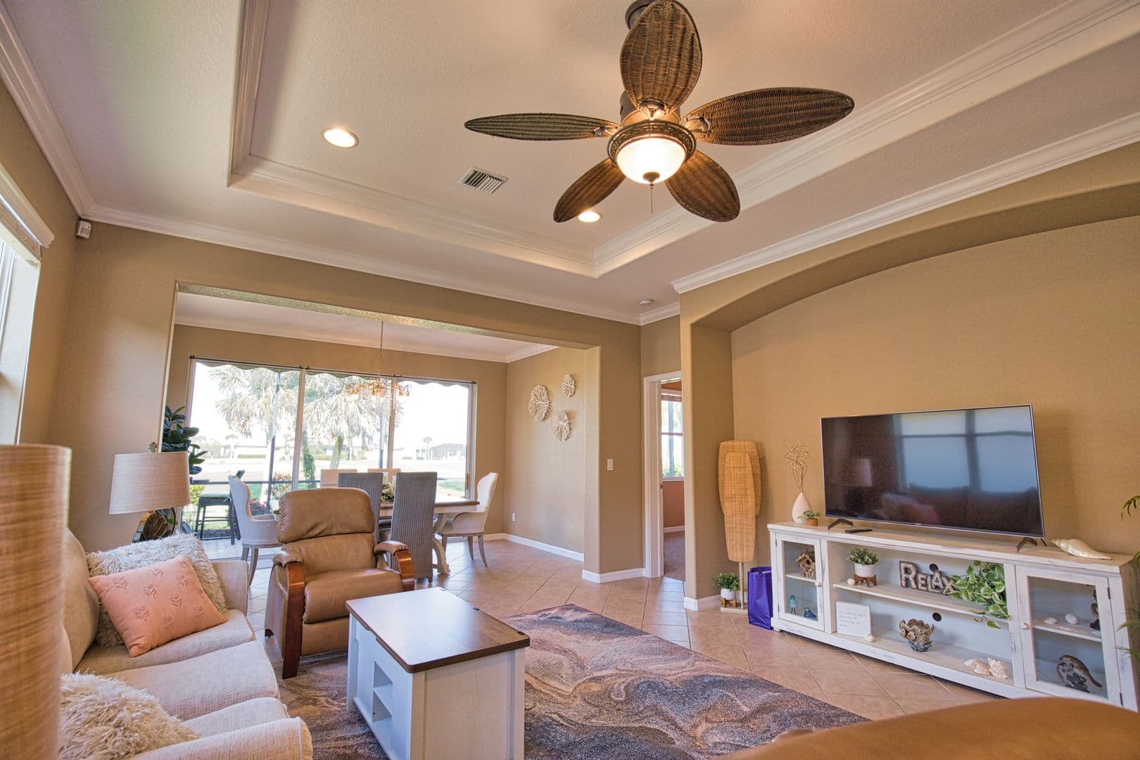 Nokomis House: 482 Montelluna Drive