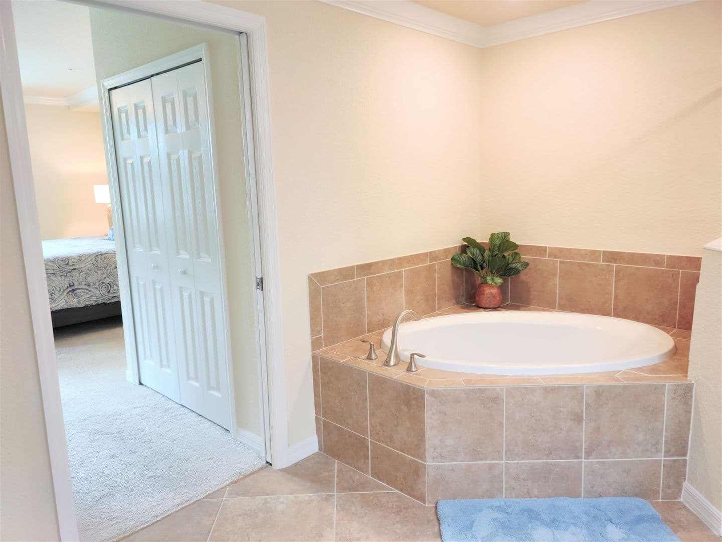 Venice Townhome: 20110 Ragazza Circle #101