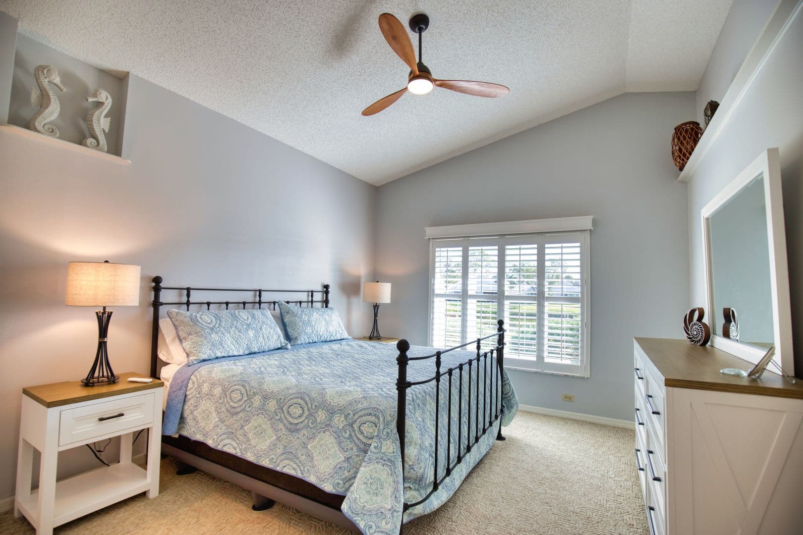 Venice House: 831 Harrington Lake Lane #37