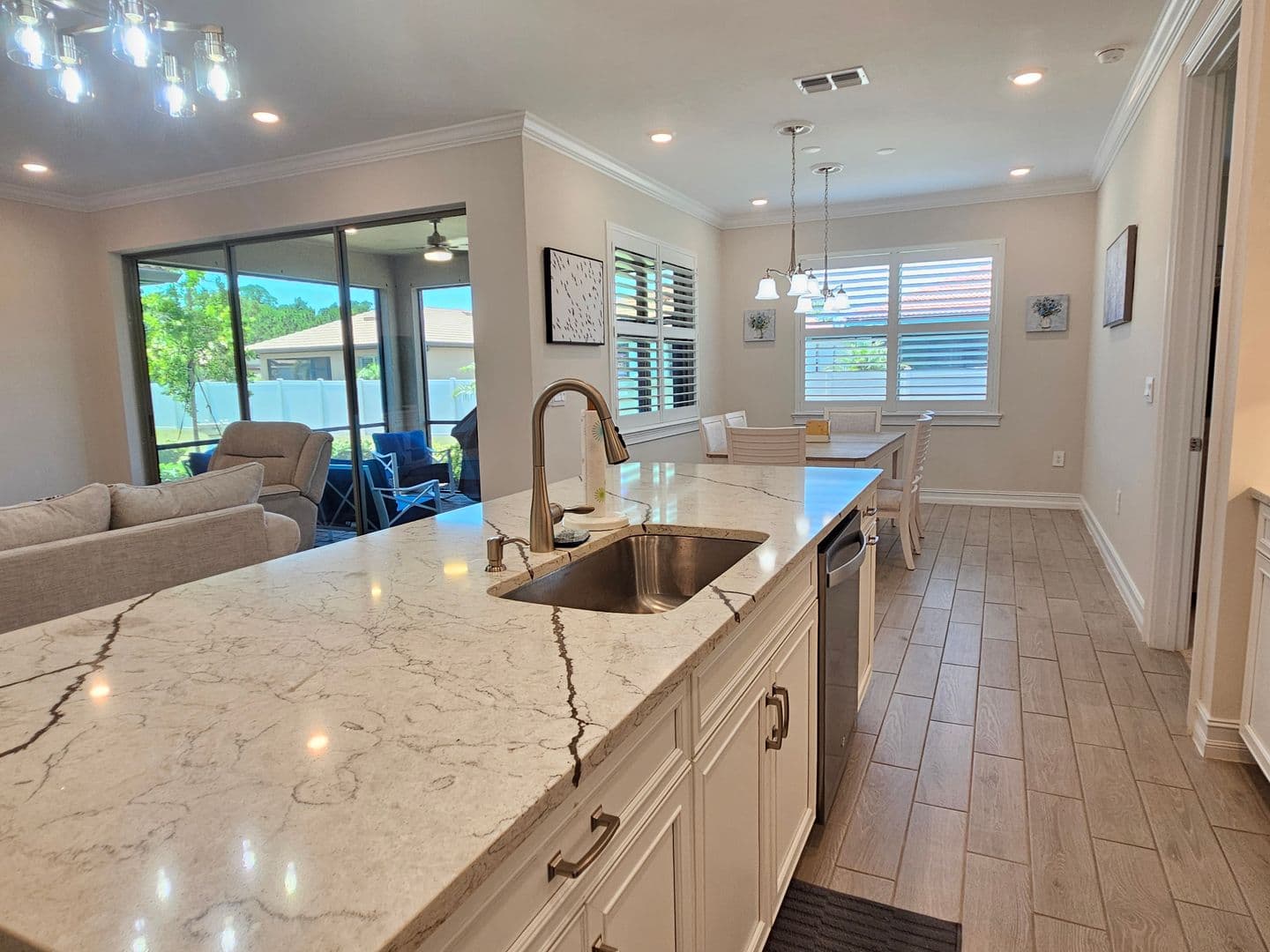 Nokomis House: 104 Villoresi Blvd
