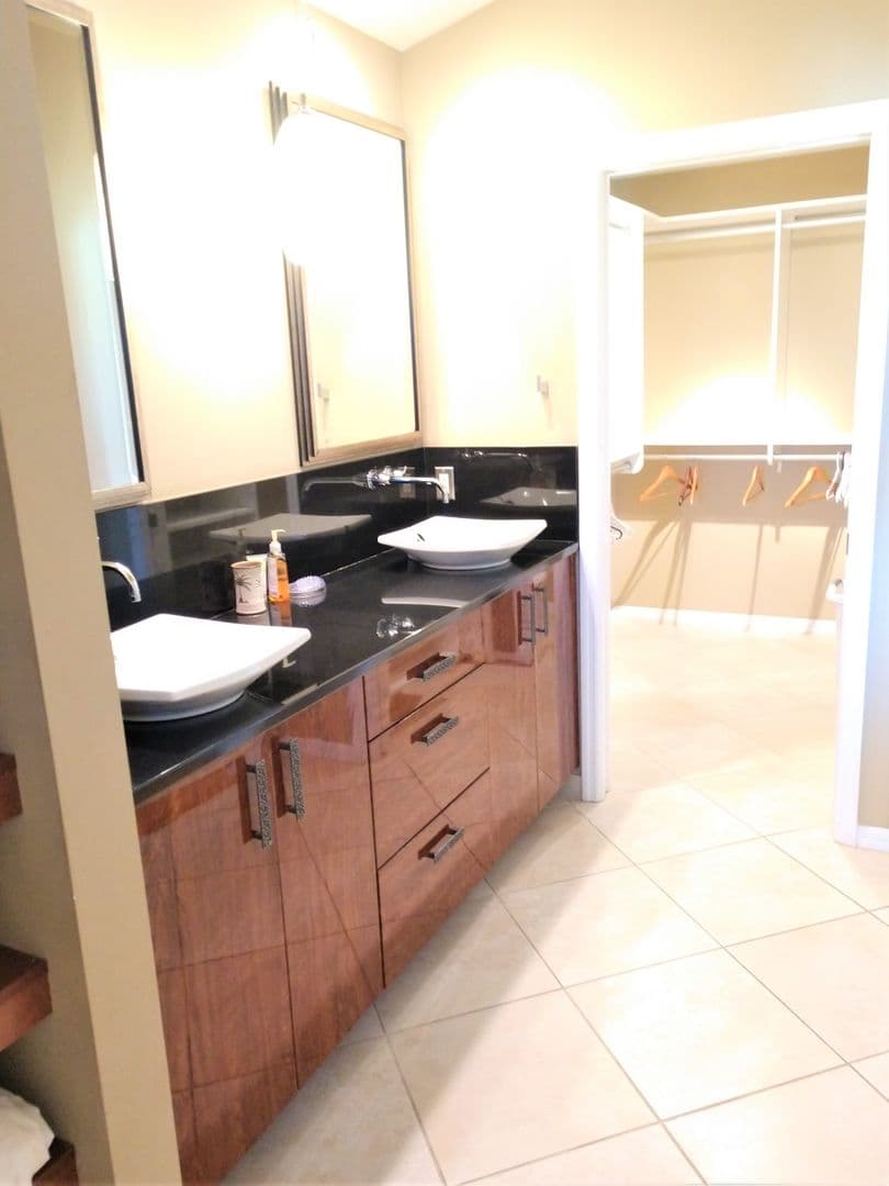 Venice House: 540 Clubside Circle