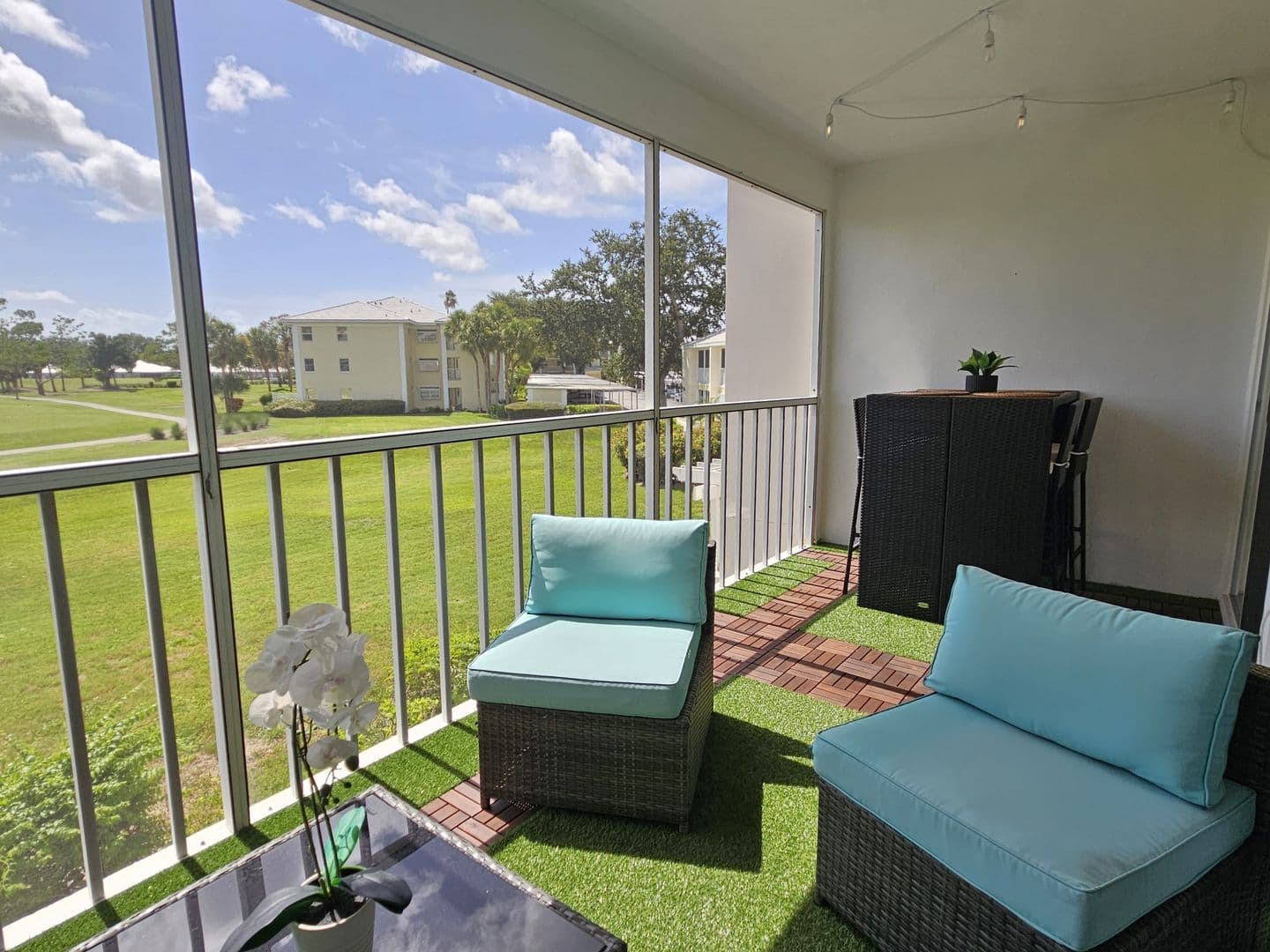 Venice Condo: 437 Cerromar Lane #424