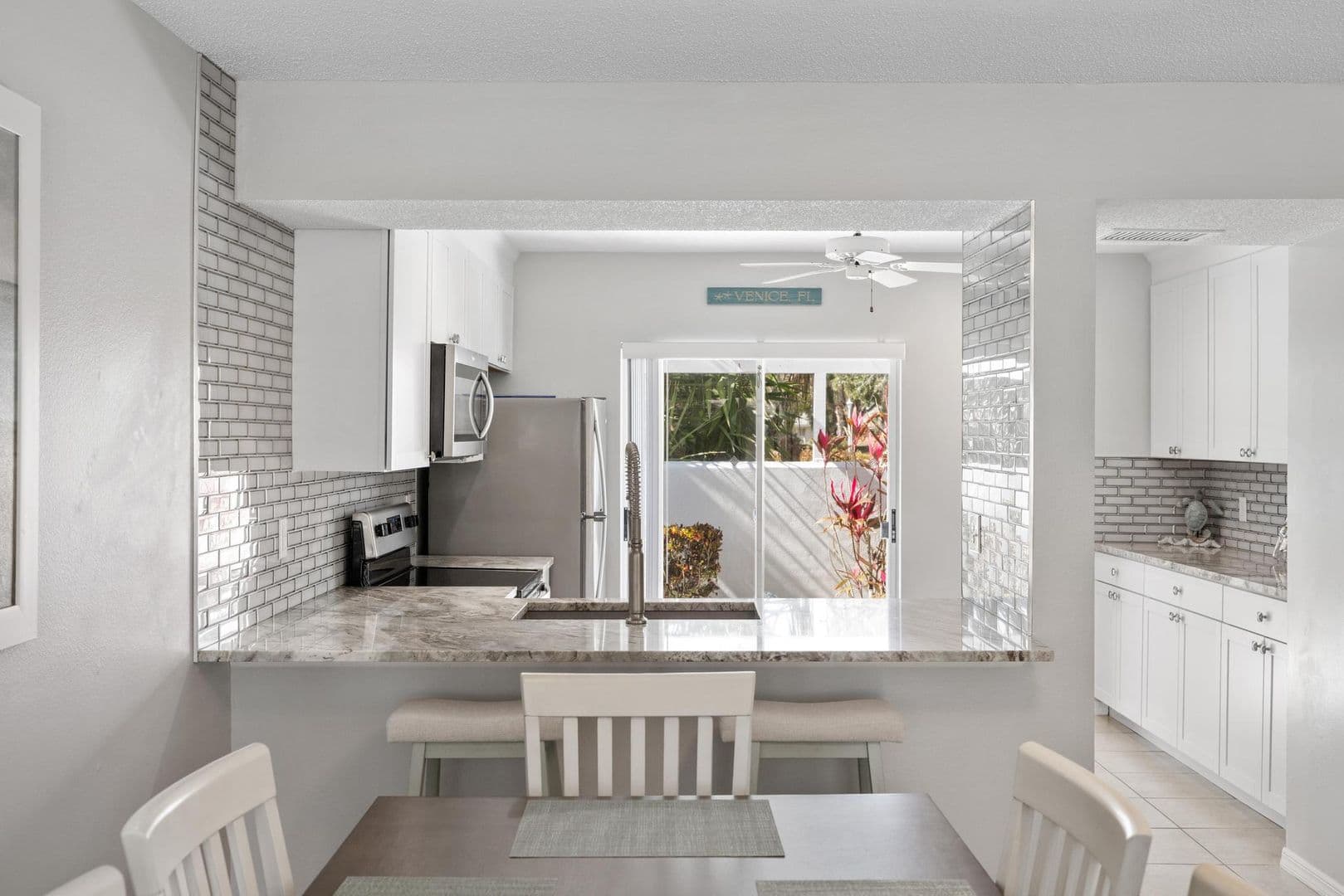 Venice House: 276 Cerromar Way S #60