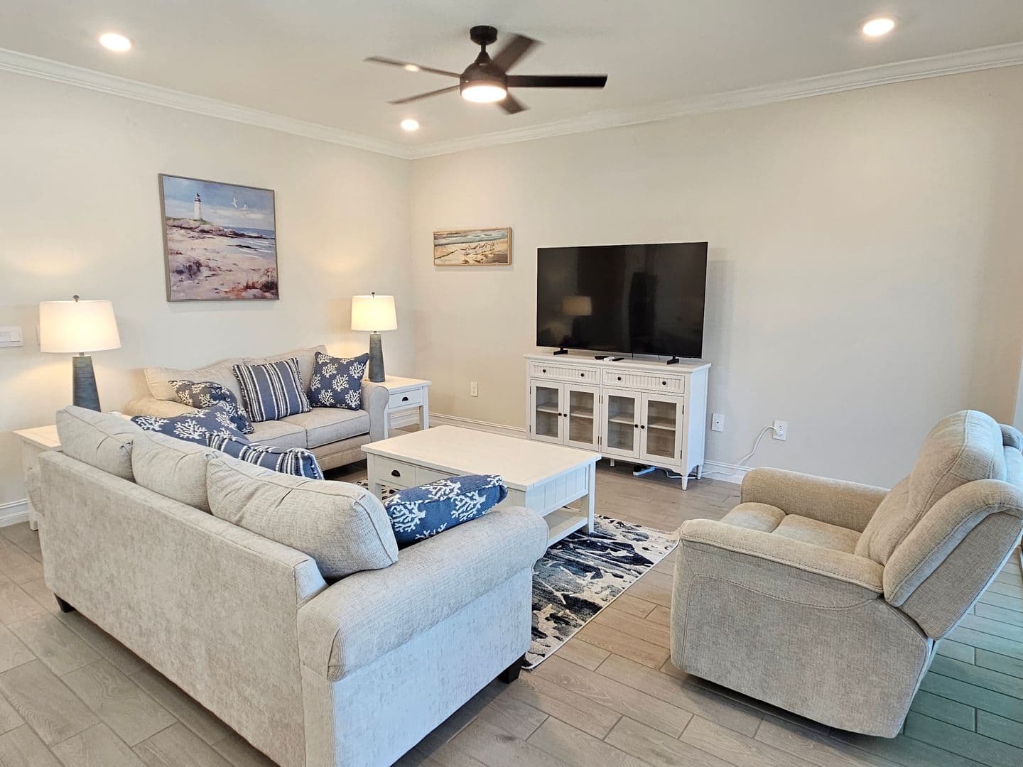 Nokomis House: 104 Villoresi Blvd