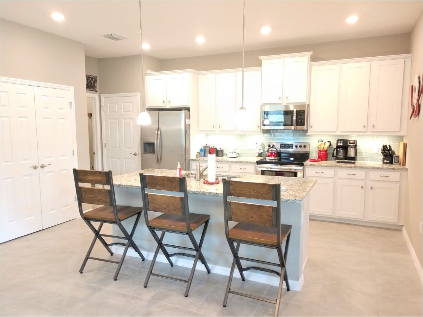 Venice House: 20936 Fetterbush Place
