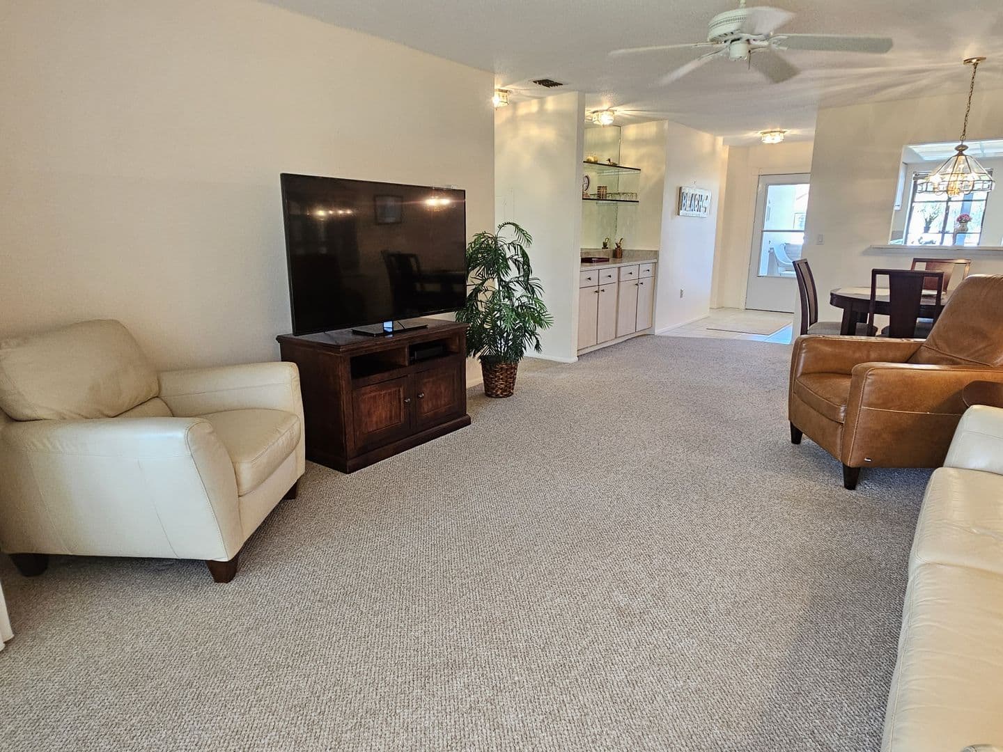 Venice Condo: 756 Avenida Estancia #B