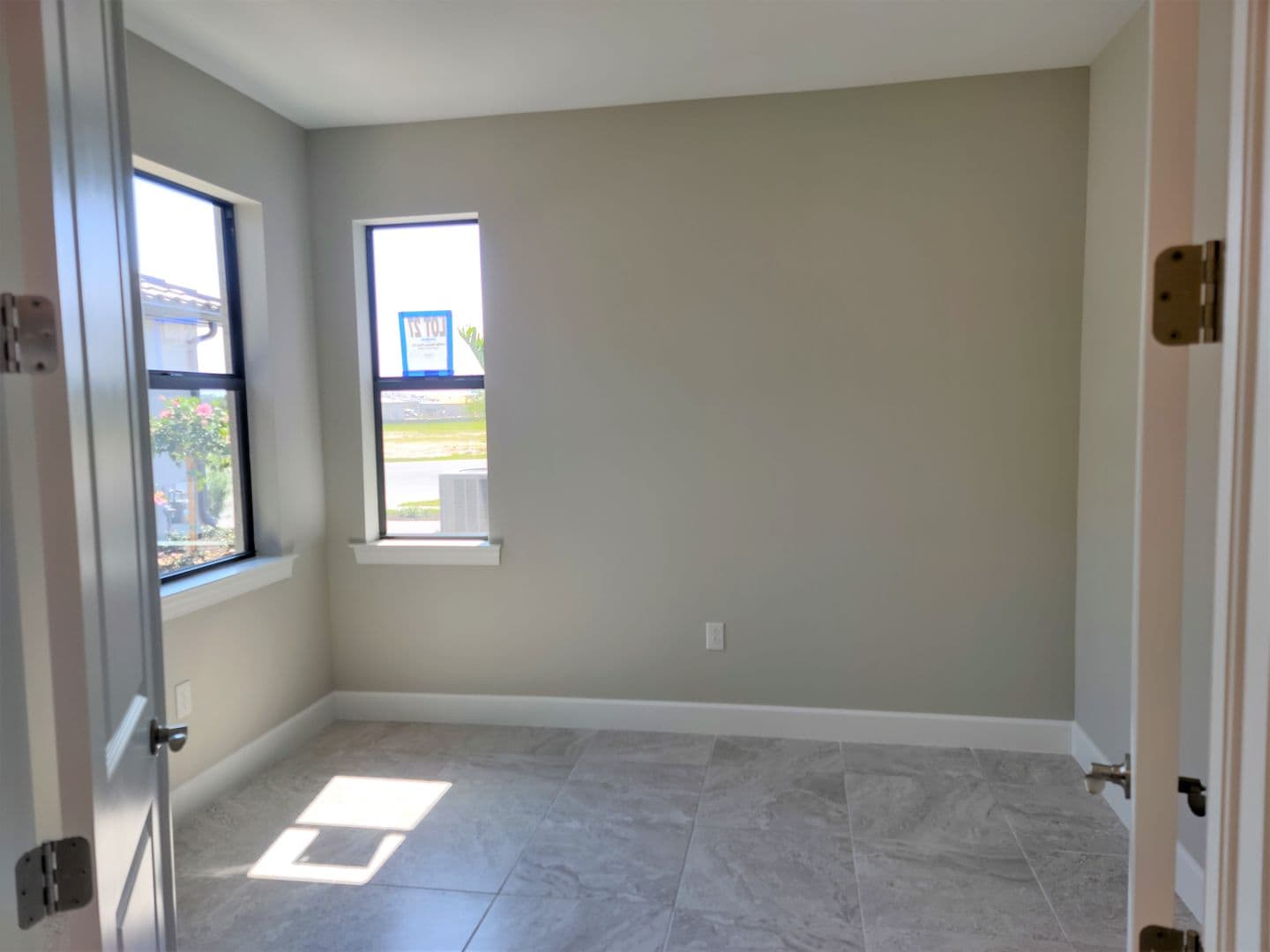 Nokomis House: 14558 Mossy Pine Court