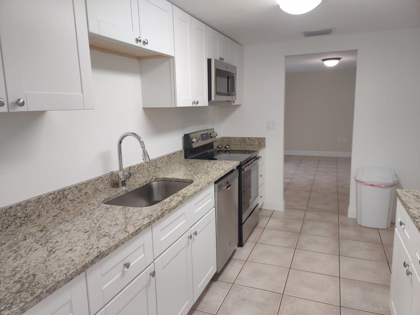 Venice House: 2551 Yucca Road