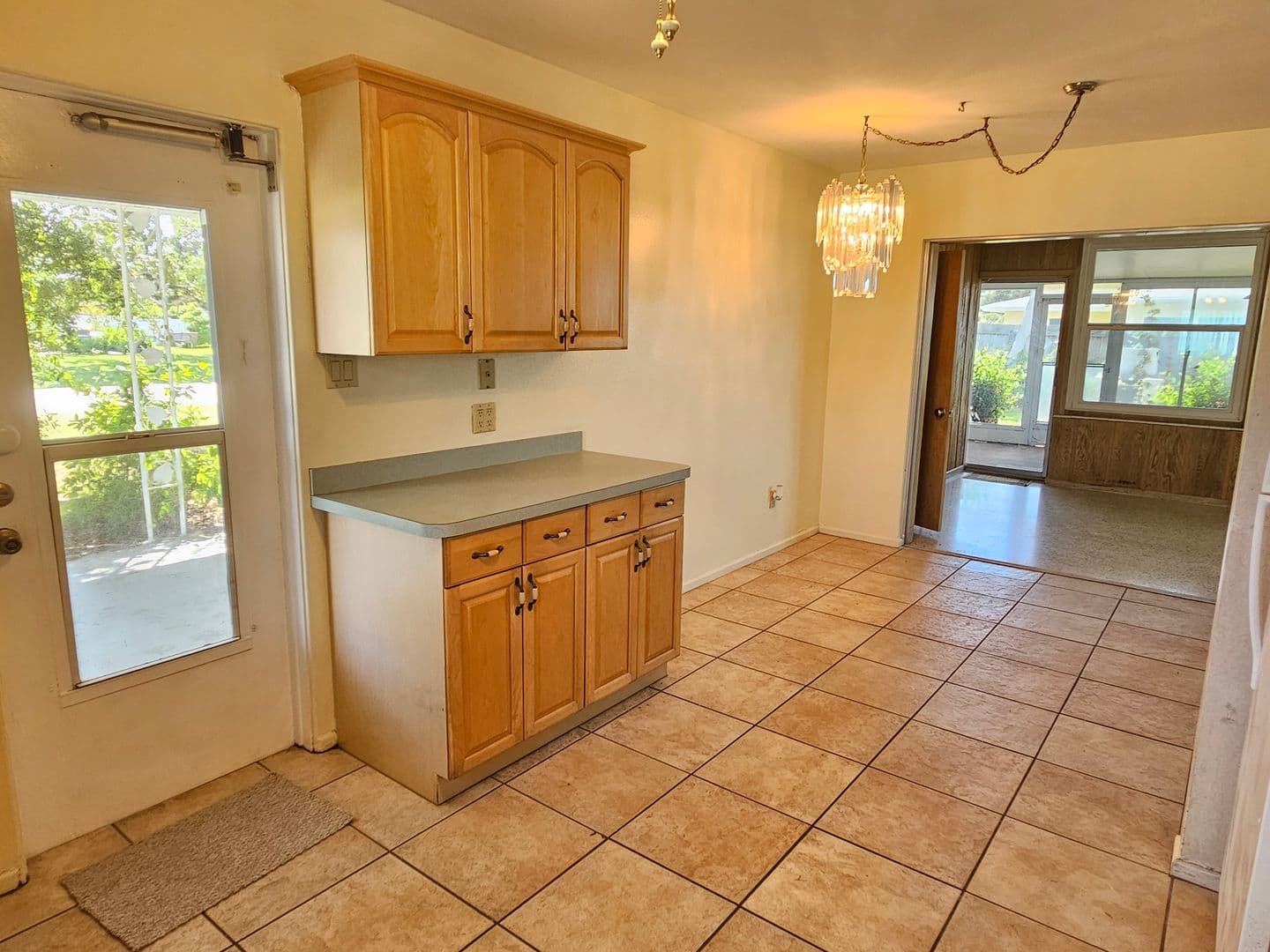 Venice House: 264 Glen Oak Road