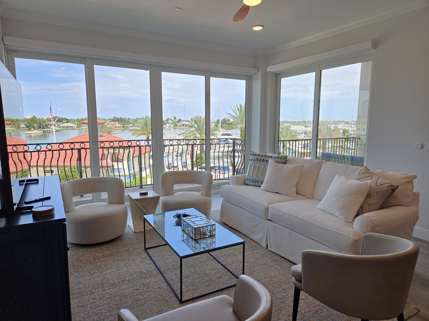 Venice Condo: 503 N Tamiami Trail #301