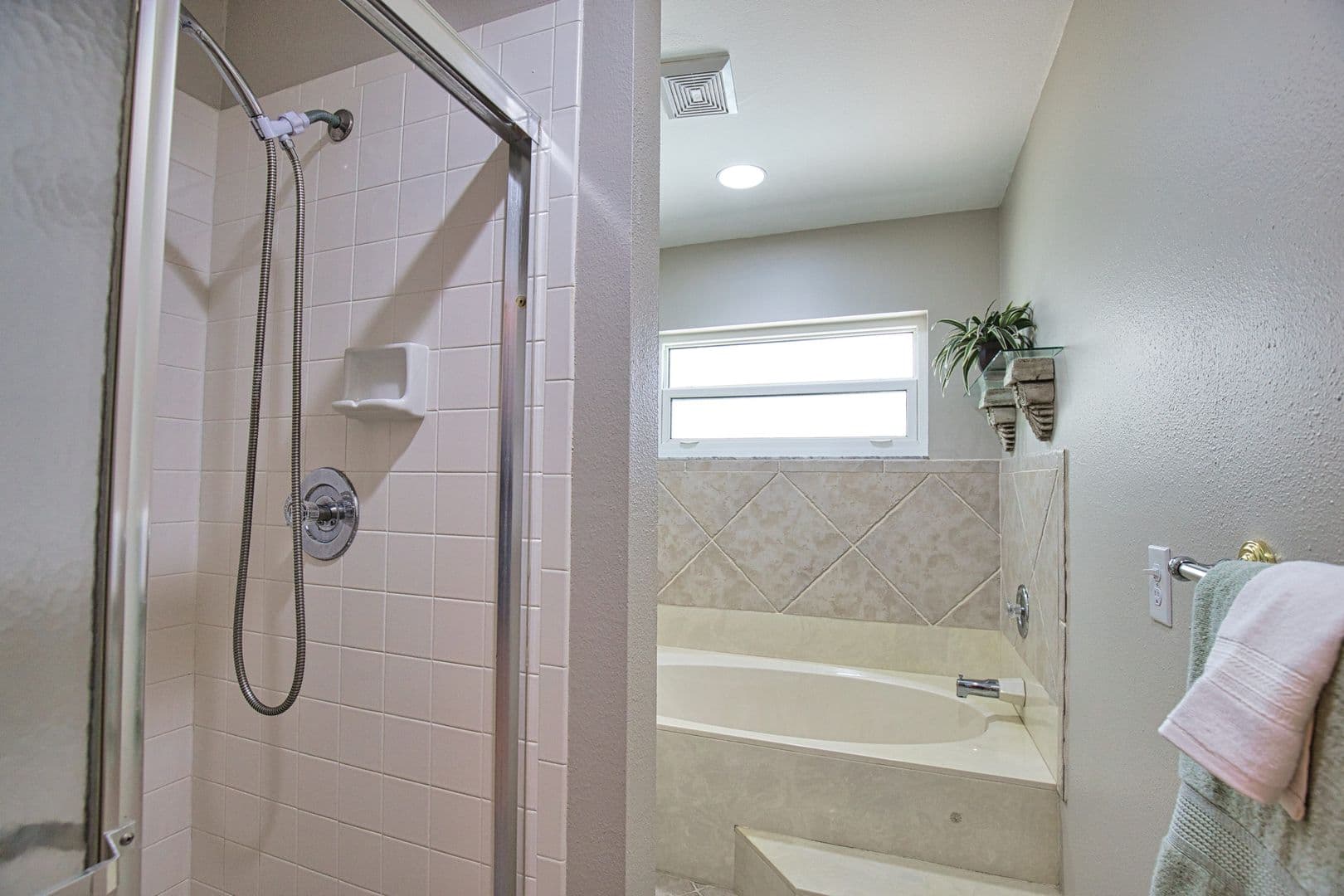 Venice House: 782 Harrington Lake Drive