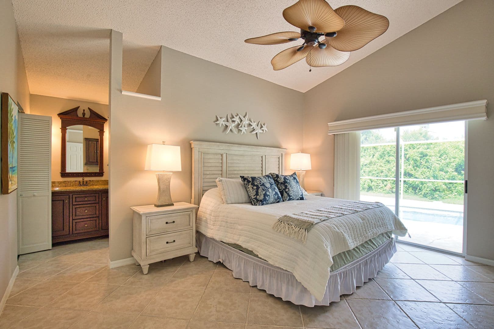 Venice House: 782 Harrington Lake Drive