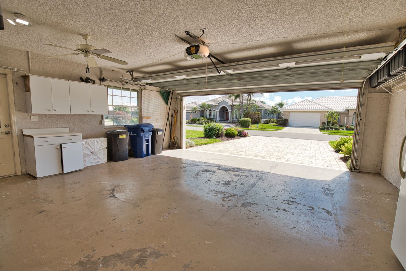 Venice House: 630 Khyber Lane