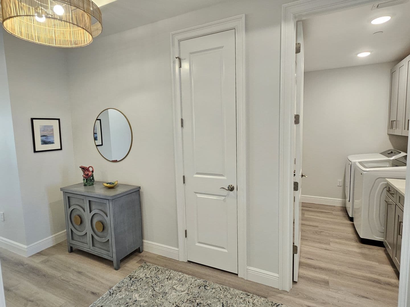 Venice Condo: 503 N Tamiami Trail #301