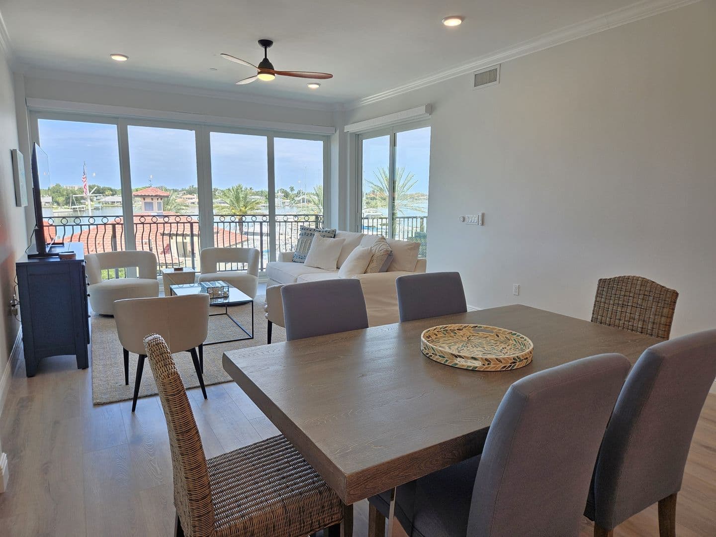 Venice Condo: 503 N Tamiami Trail #301