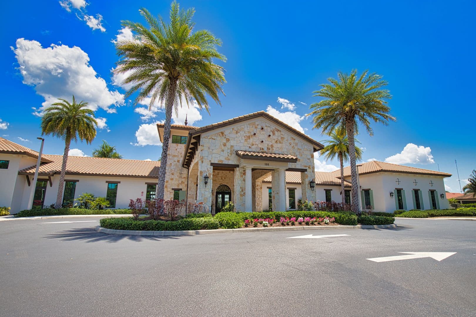 Nokomis House: 104 Villoresi Blvd