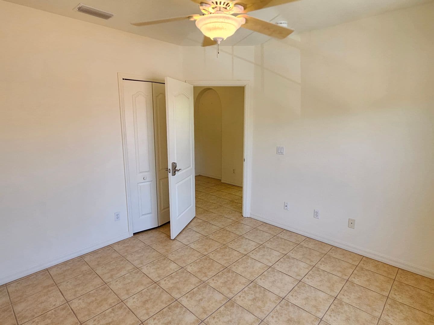 Venice Condo: 904 Casa Del Lago Way #904