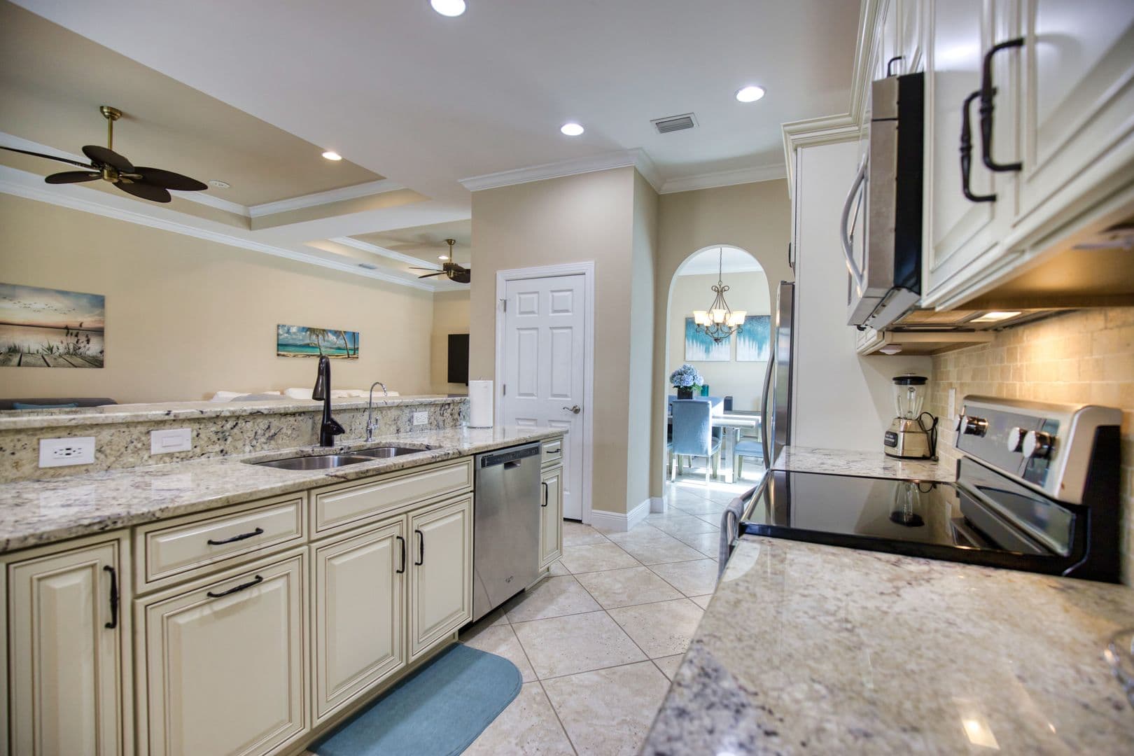 Venice House: 116 Pesaro Drive