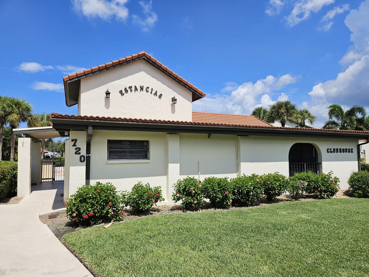 Venice Condo: 764 Avenida Estancia #206B
