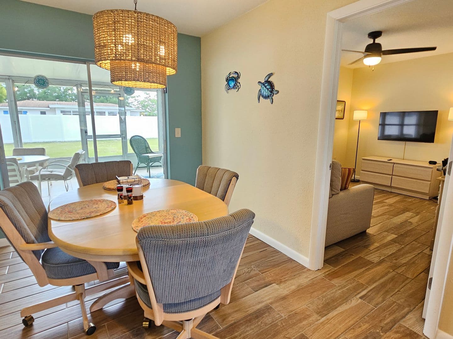 Venice House: 426 Pineview Drive