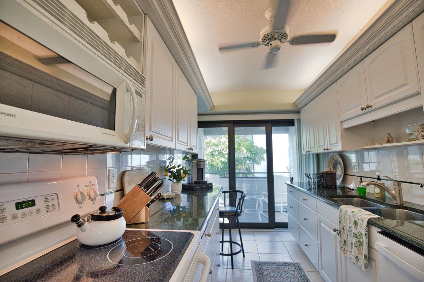 Venice Condo: 1555 Tarpon Center Drive #243