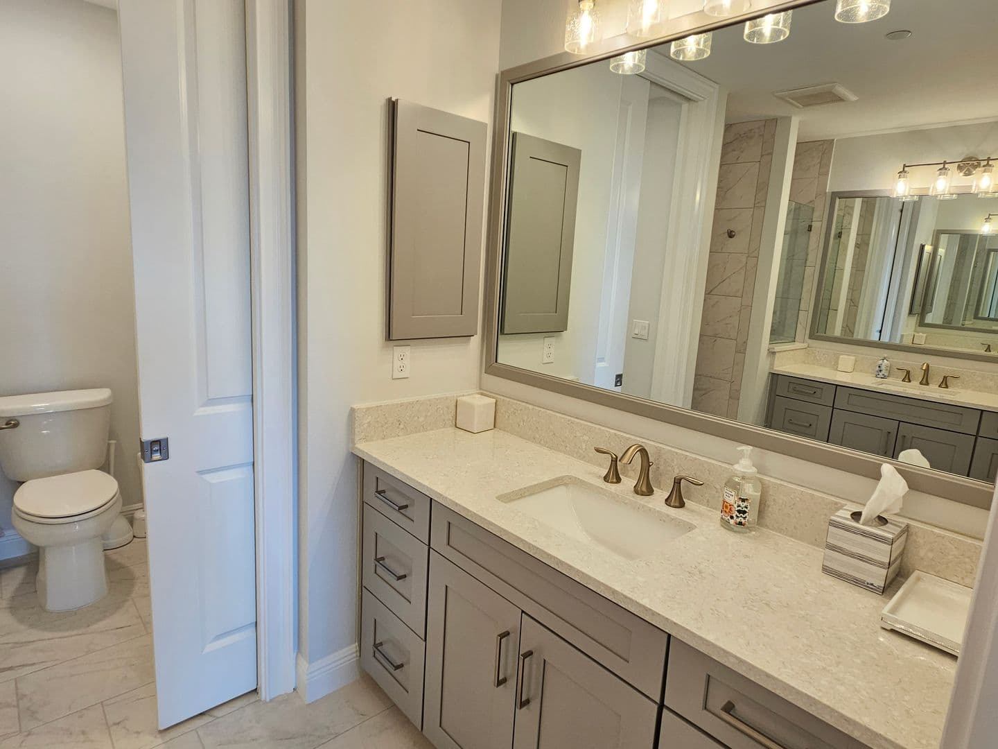 Venice Condo: 503 N Tamiami Trail #301