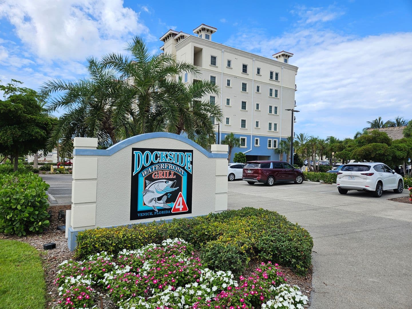 Venice Condo: 503 N Tamiami Trail #301