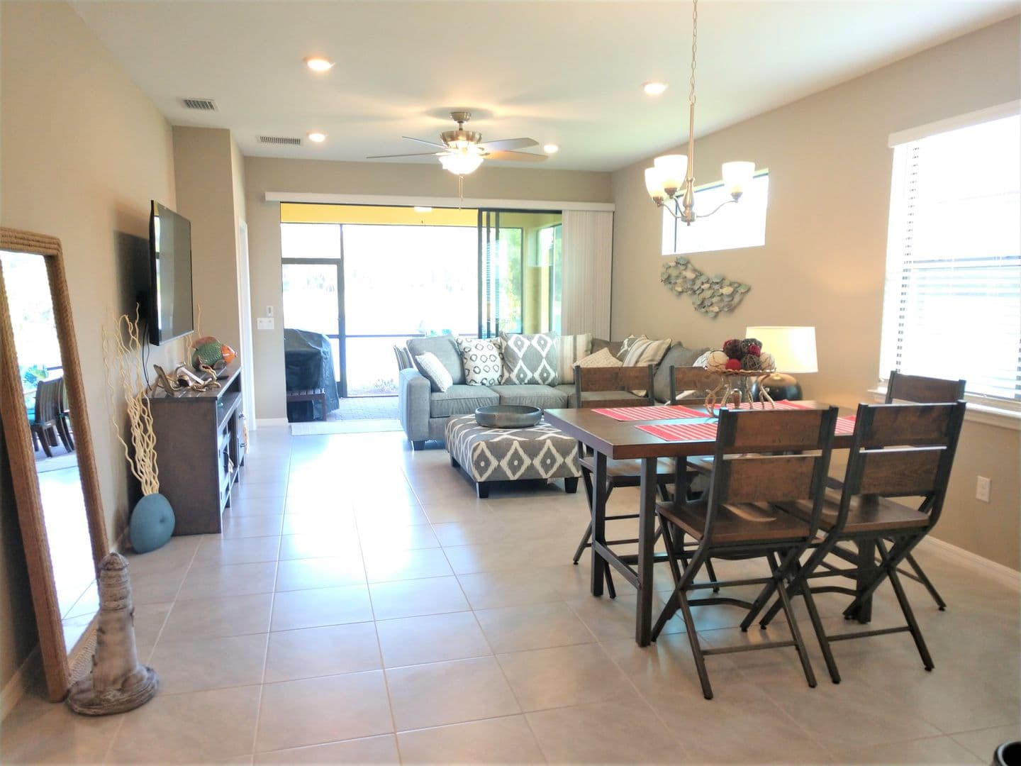 Venice House: 20936 Fetterbush Place