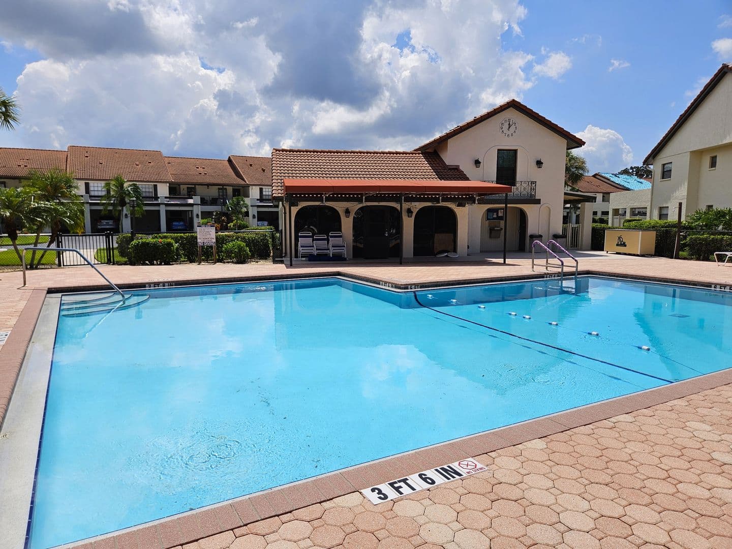 Venice Condo: 744 Avenida Estancia #144B