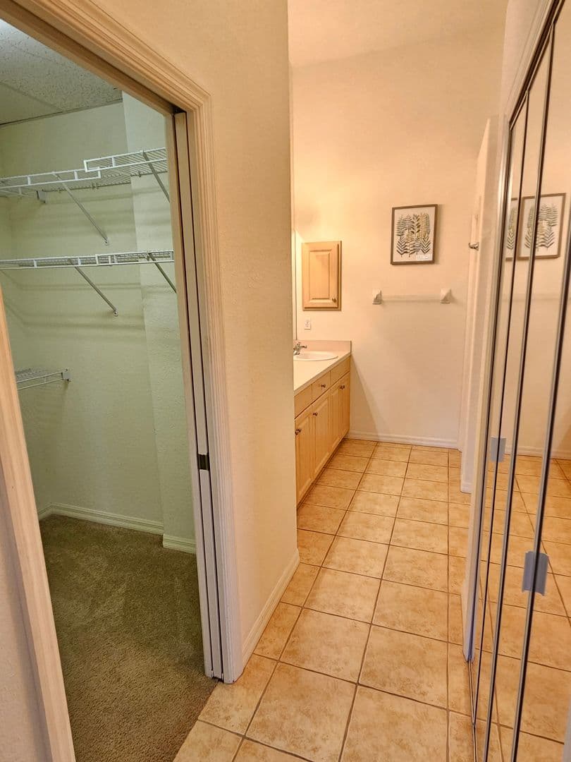 Venice Condo: 904 Casa Del Lago Way #904