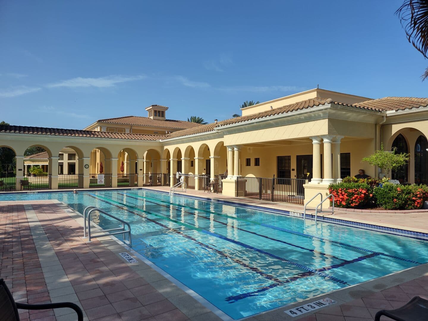 Nokomis House: 209 Mestre Place