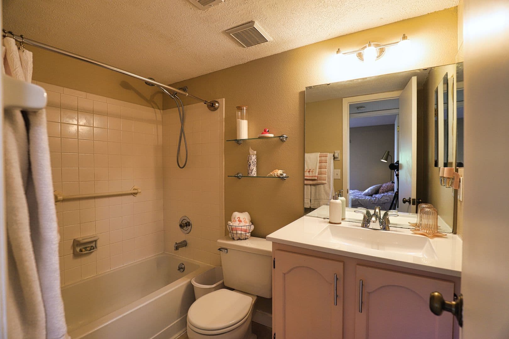 Venice Condo: 295 Mission Trail W #C