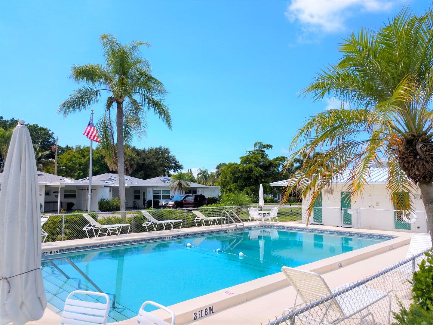 Venice Condo: 184 The Corso #184