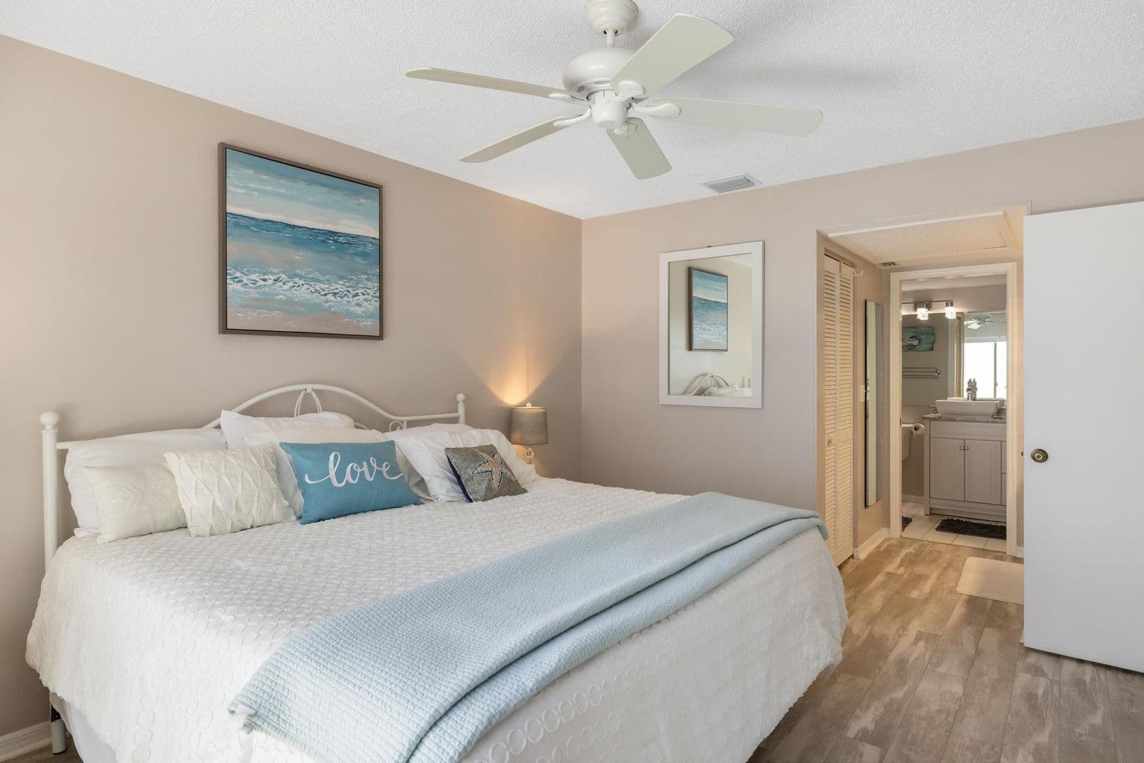 Venice House: 276 Cerromar Way S #60