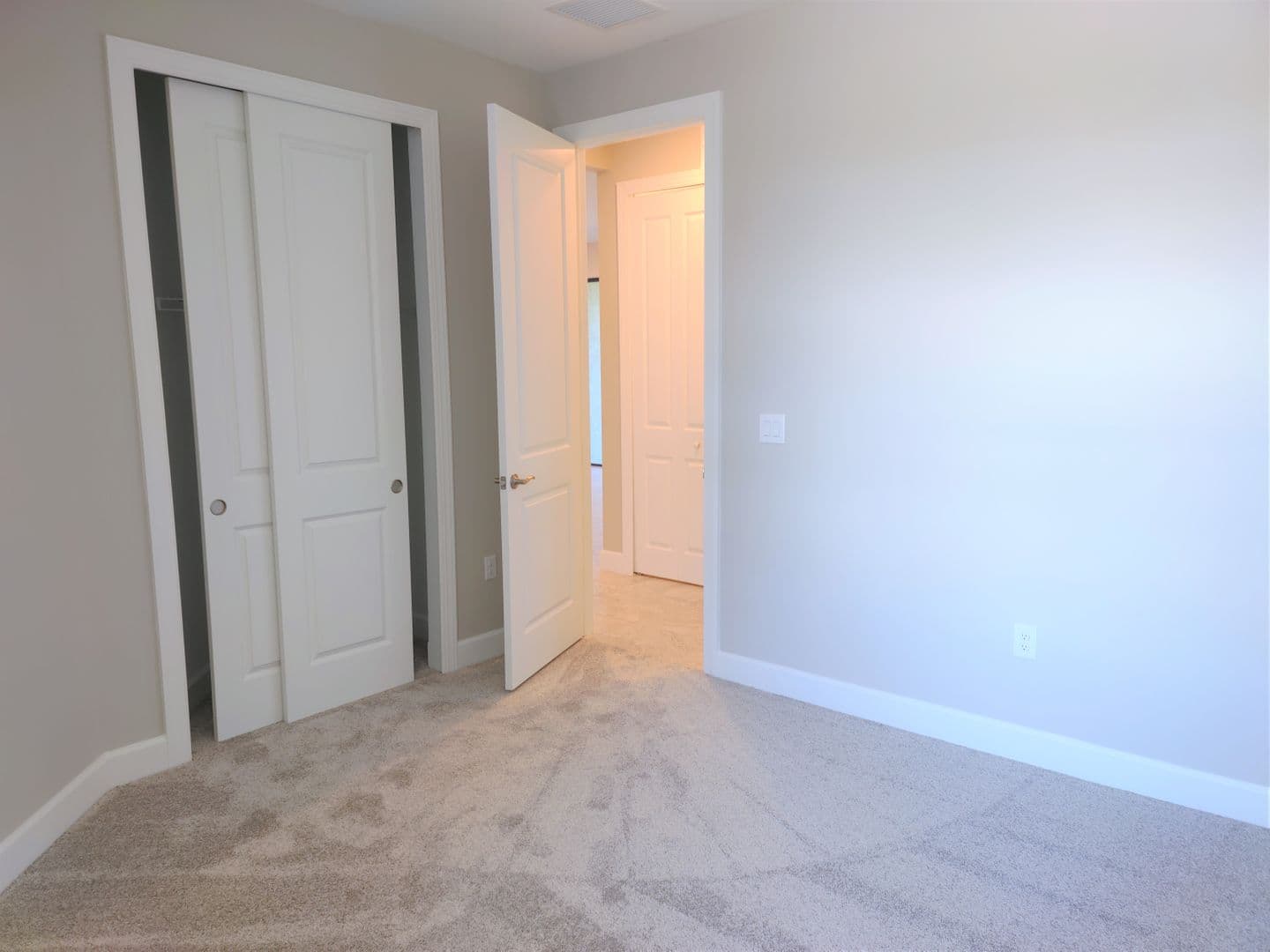 Nokomis House: 14558 Mossy Pine Court